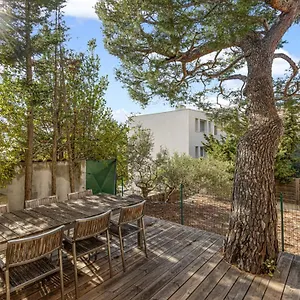 Cassis, Superbe Avec Terrasse Cassis